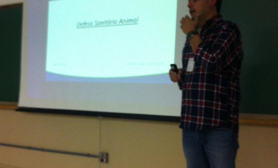 Adapar participa da XXIII Semana Acadêmica de Medicina Veterinária da UFPR.