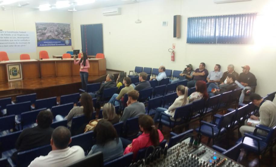 Brucelose e Tuberculose - Laticínios da região de Dois Vizinhos recebem orientação sobre portarias da Adapar