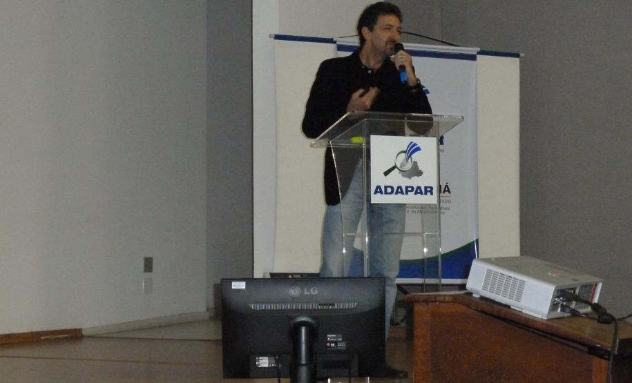 Workshop  - Experiências no controle de agrotóxicos no Paraná debateu temas sobre o cadastro, monitoramento e fiscalização do insumo.