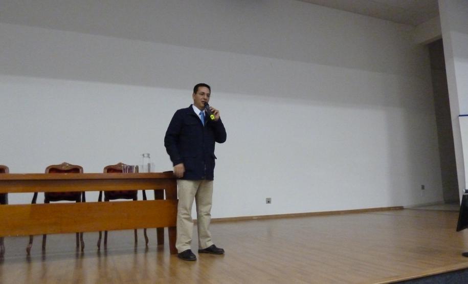 Workshop  - Experiências no controle de agrotóxicos no Paraná debateu temas sobre o cadastro, monitoramento e fiscalização do insumo.