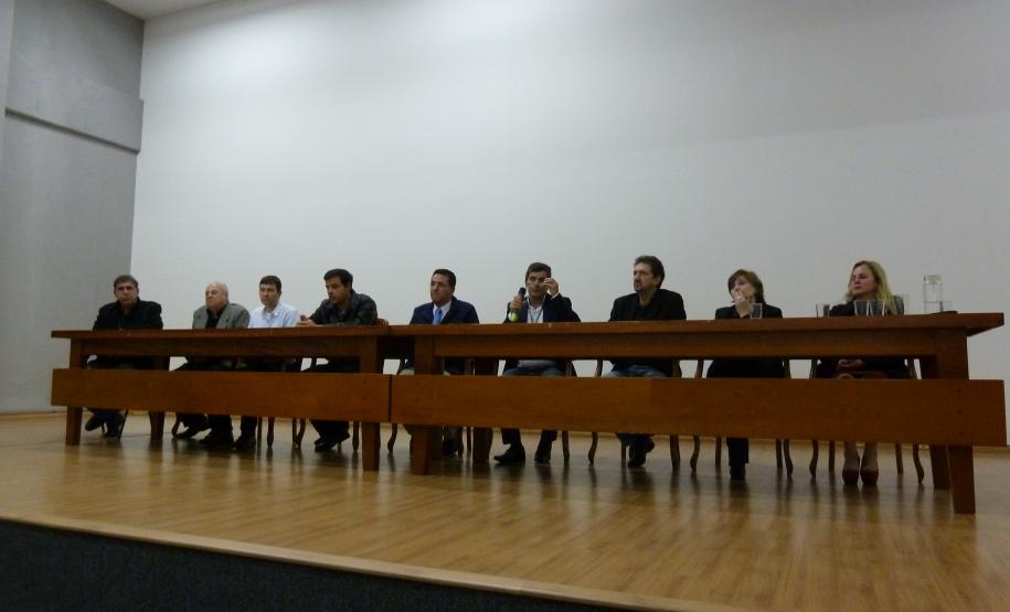 Workshop  - Experiências no controle de agrotóxicos no Paraná debateu temas sobre o cadastro, monitoramento e fiscalização do insumo.