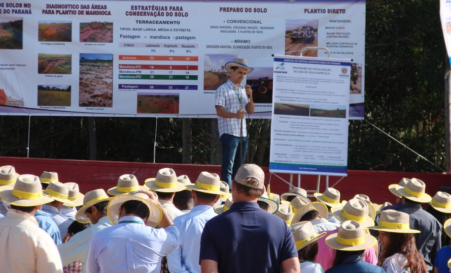 Adapar participa da 10º encontro COPAGRA de mandiocultores em Nova Londrina Adapar participa da 10º encontro COPAGRA de mandiocultores em Nova Londrina