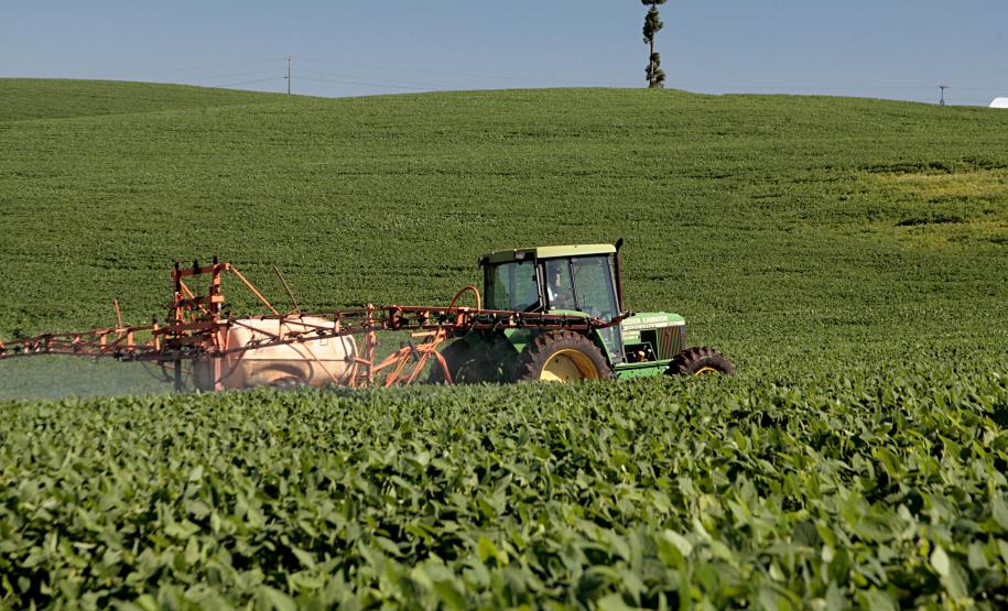 ORDEM JUDICIAL SUSPENDE RESTRIÇÃO DE USO DE AGROTÓXICOS IMPOSTA PELA ADAPAR