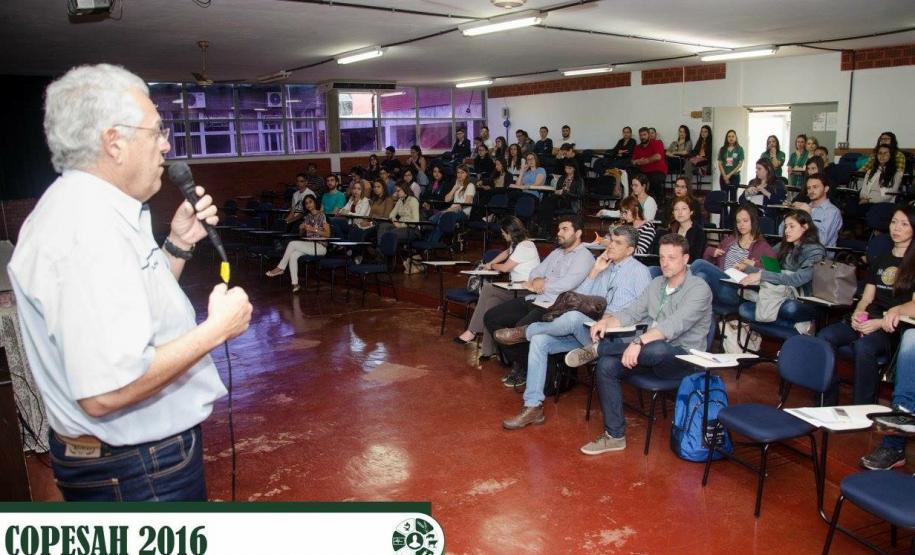 Adapar Realiza Mini Oficina de Defesa Sanitária Animal da UEL