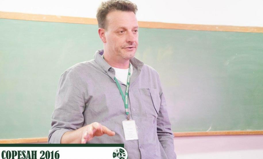 Adapar Realiza Mini Oficina de Defesa Sanitária Animal da UEL