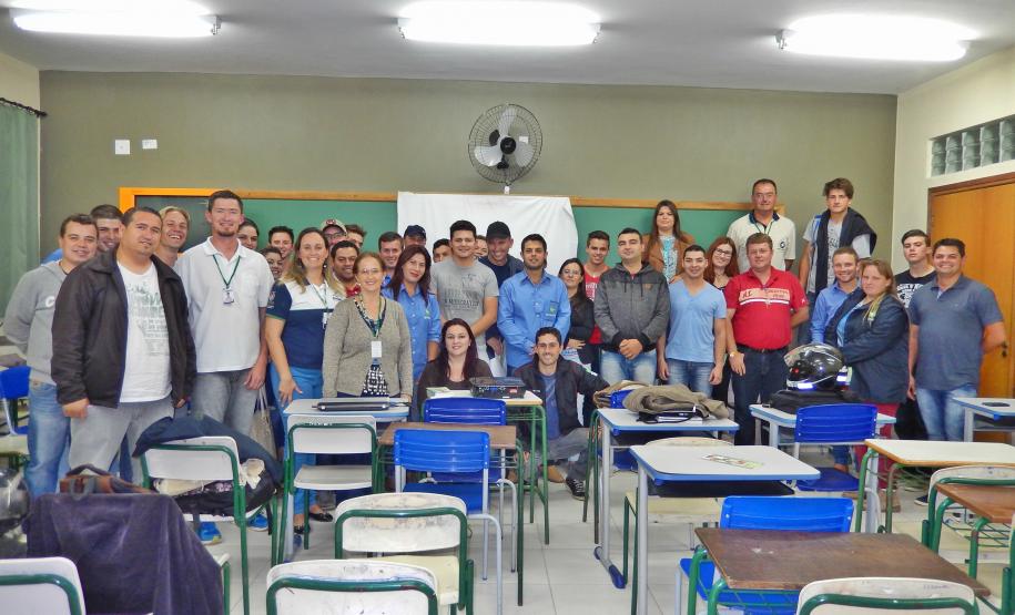 Adapar Orienta sobre o Serviço de Inspeção de Produtos de Origem Animal em Irati