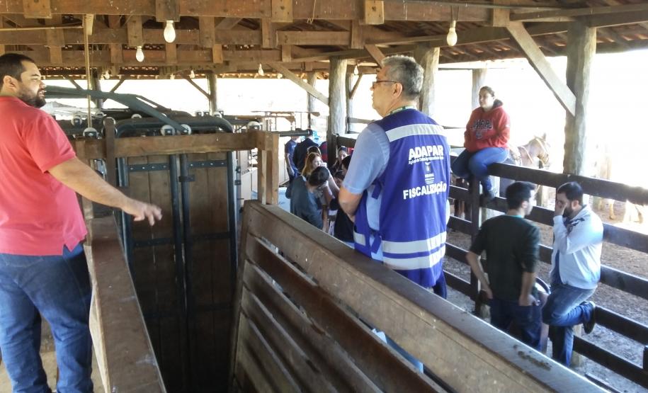 Universidades de Maringá Convidam a Adapar para Apresentar as Ações de Defesa Agropecuária Universidades de Maringá Convidam a Adapar para Apresentar as Ações de Defesa Agropecuária