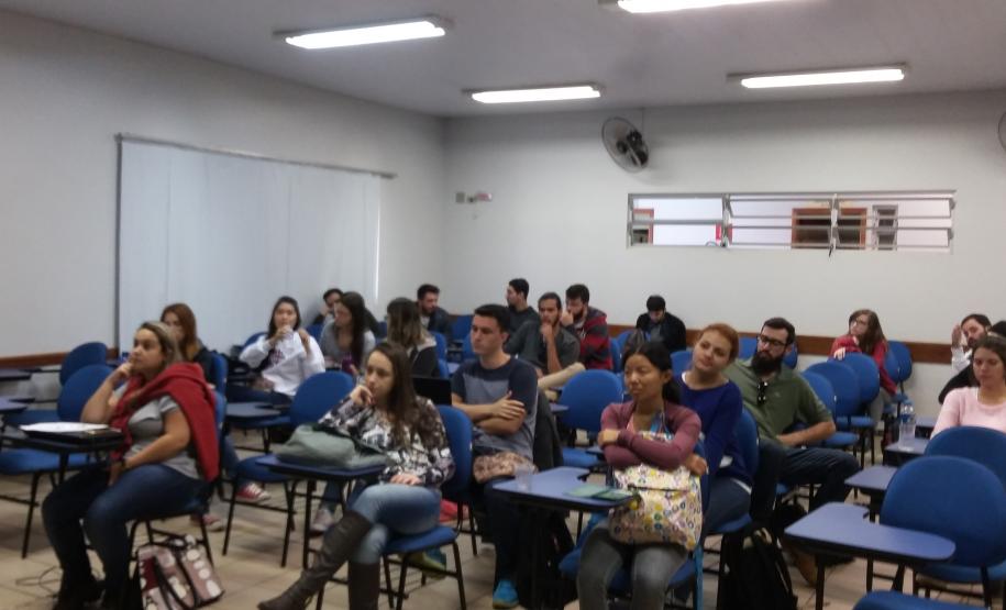 Universidades de Maringá Convidam a Adapar para Apresentar as Ações de Defesa Agropecuária Universidades de Maringá Convidam a Adapar para Apresentar as Ações de Defesa Agropecuária