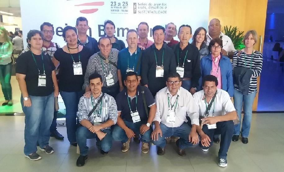 Servidores da Adapar se Atualizam em Eventos sobre Solos em Maringá