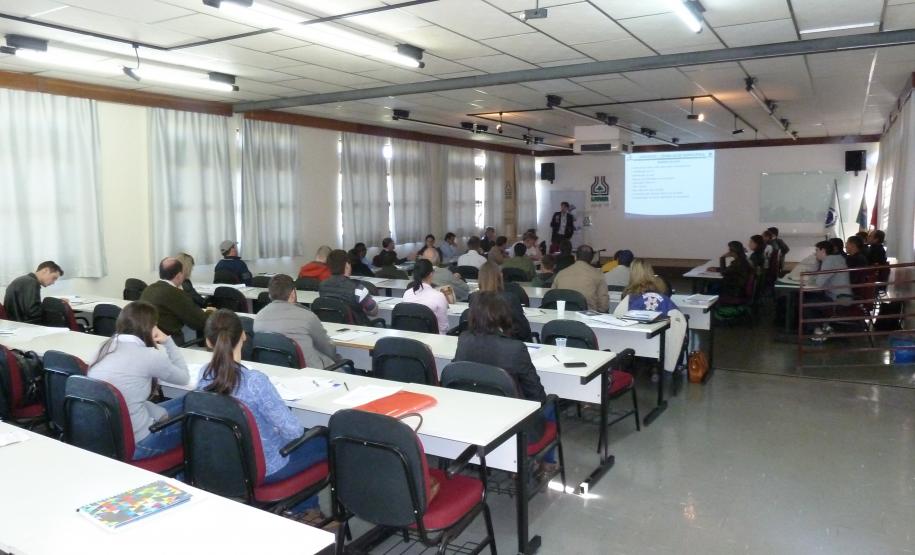 Adapar Promove a III Semana Integrada de Cursos CFO/CFOC Adapar Promove a III Semana Integrada de Cursos CFO/CFOC