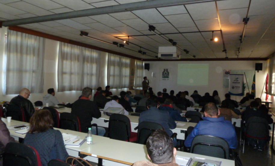 Londrina Sedia Cursos CFO e CFOC Realizados pela Adapar