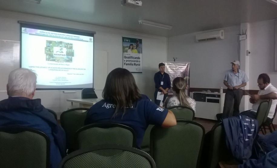 Adapar Realiza Palestra em Evento de Reciclagem Técnica em Ibiporã.