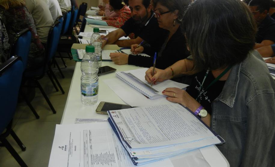 Engenheiros agrônomos participam de treinamento de atualização e harmonização de procedimentos.