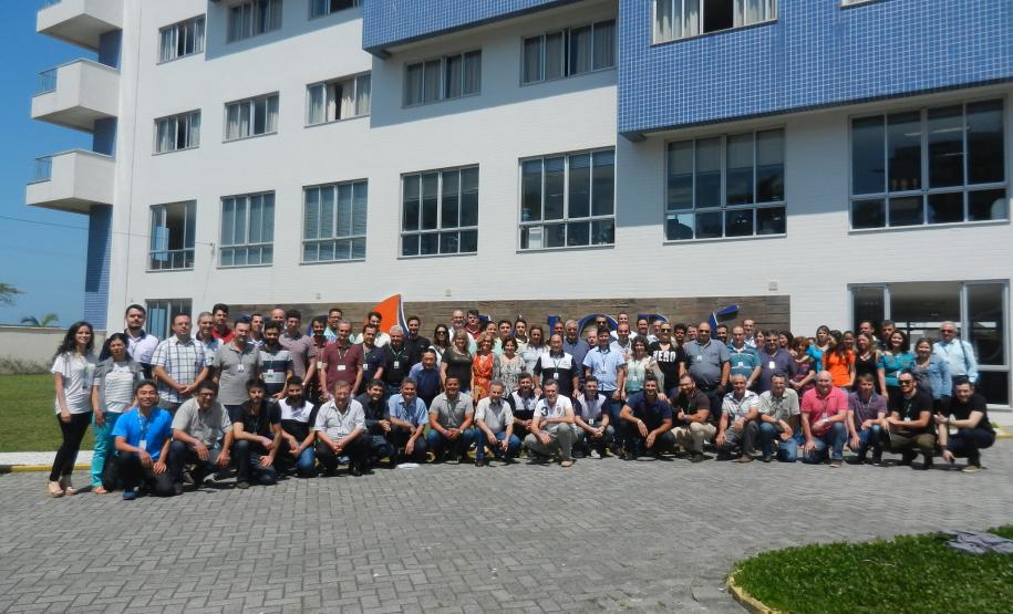 Engenheiros agrônomos participam de treinamento de atualização e harmonização de procedimentos.