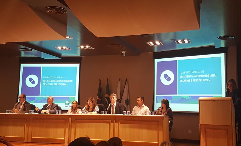 Resistência Antimicrobiana é tema de Simpósio em Curitiba