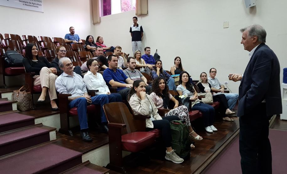 Novos Servidores Escolhem Vagas para Adapar