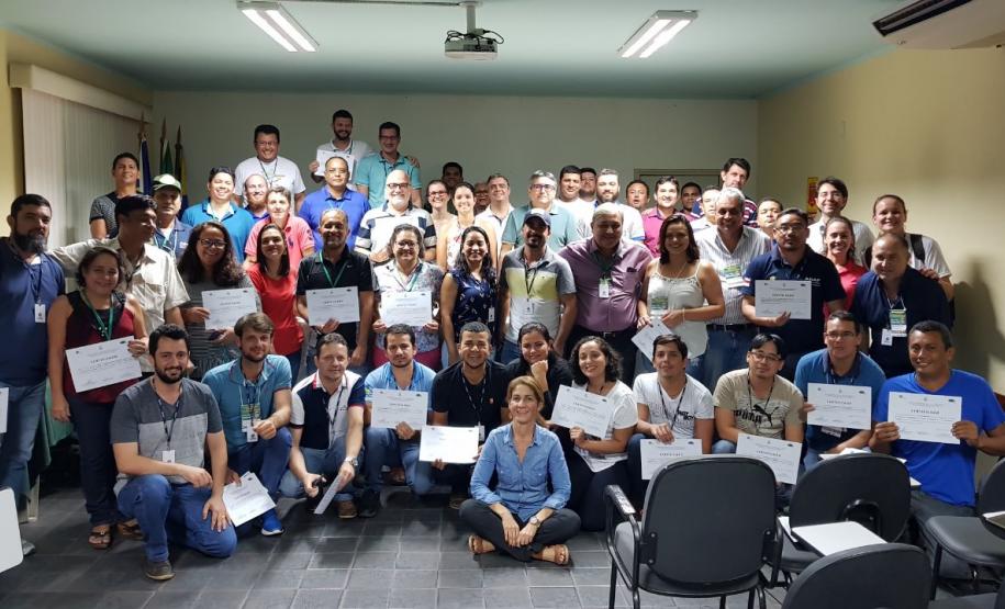 Servidores da Adapar são Capacitados em Emergências Fitossanitárias