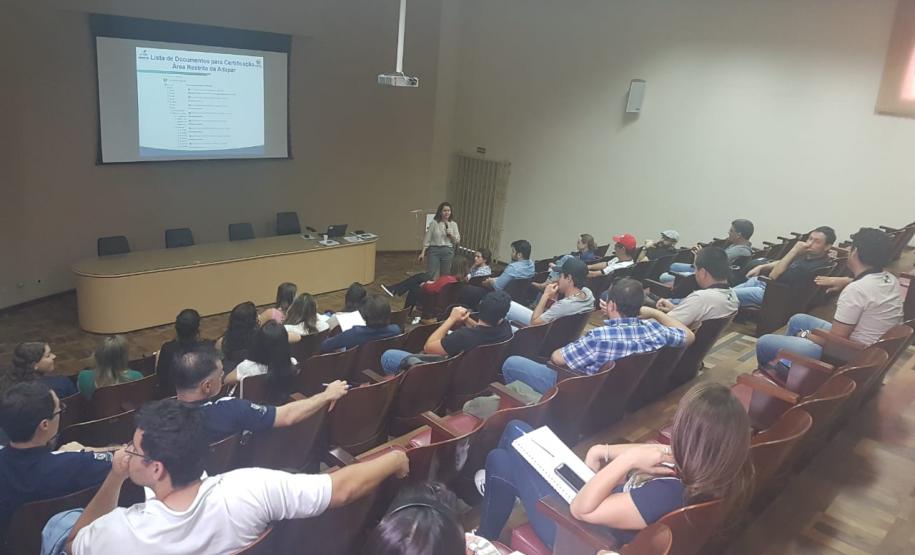 Adapar Capacita Fiscais de Defesa Agropecuária contratados em 2018