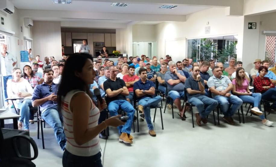 Adapar Reúne Setor Suinícola em Medianeira para discutir sobre Biosseguridade em Granjas Adapar Reúne Setor Suinícola em Medianeira para discutir sobre Biosseguridade em Granjas
