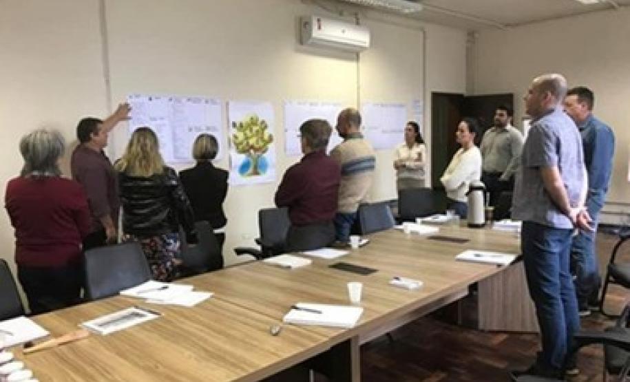 Adapar inicia a implantação da Gestão de Desempenho por Competência