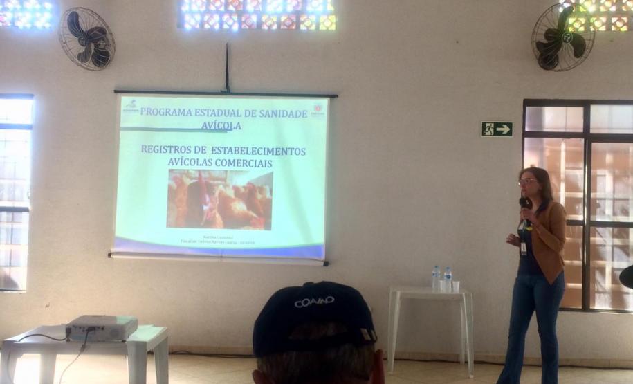 Adapar palestra em evento de avicultura colonial em Janiópolis/PR