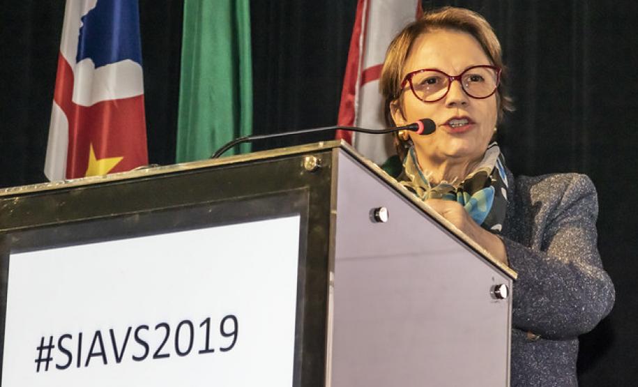 Adapar participa do Salão Internacional de Avicultura e Suinocultura - SIAVS.