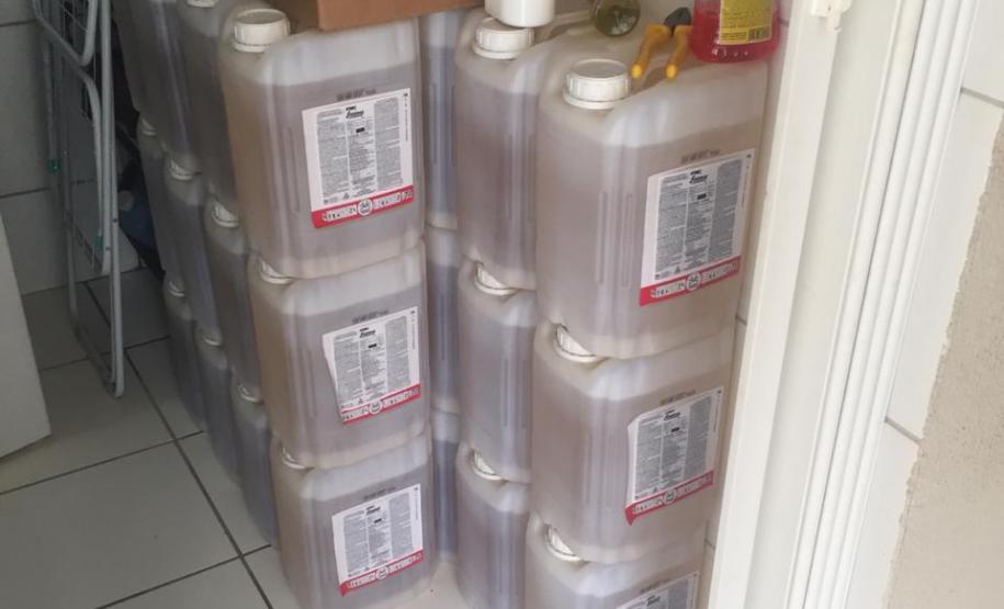 Adapar realiza apreensão de agrotóxicos irregulares em Paranavaí Adapar realiza apreensão de agrotóxicos irregulares em Paranavaí