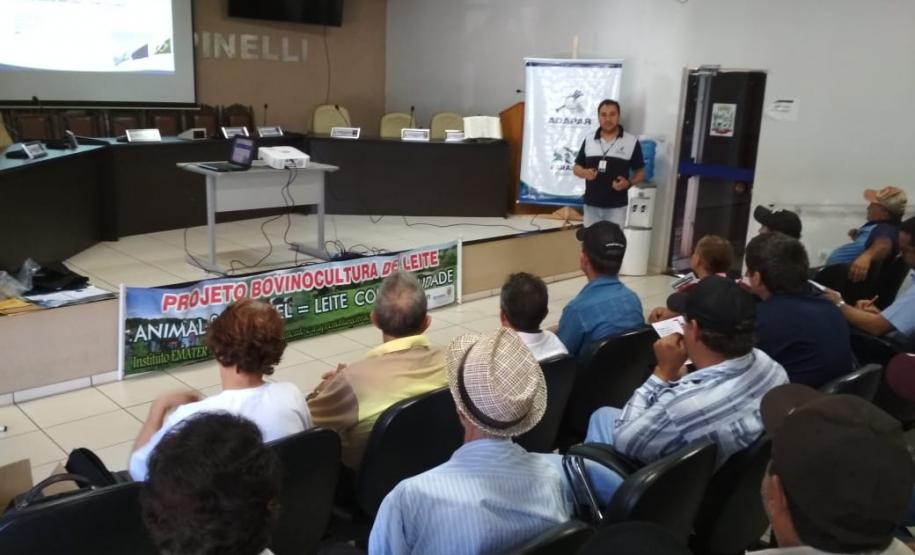 ADAPAR, EMATER e SEAB promovem palestras sobre a retirada da vacinação contra Febre Aftosa no Paraná na região de Campo Mourão