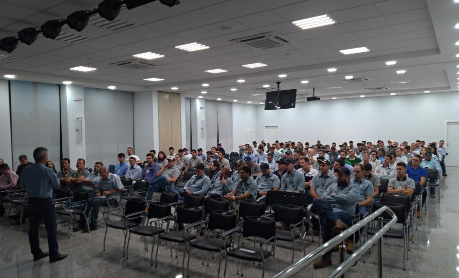 Adapar oferece treinamento sobre Prescrição de Receituário Agronômico Adapar oferece treinamento sobre Prescrição de Receituário Agronômico