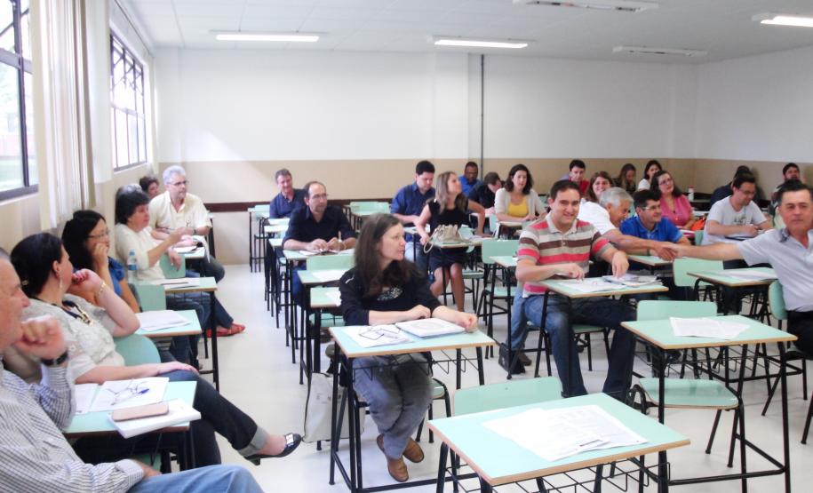 Turma de FDAs na 1ª Oficina para Padronização do Processo de Fiscalização de Insumos Pecuários