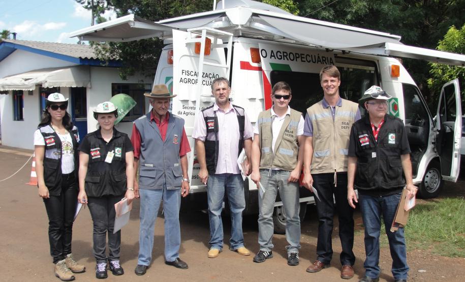 Cidasc 1 Atividade conjunta de Adapar e Cidasc para Educação em Sanidade Agropecuária